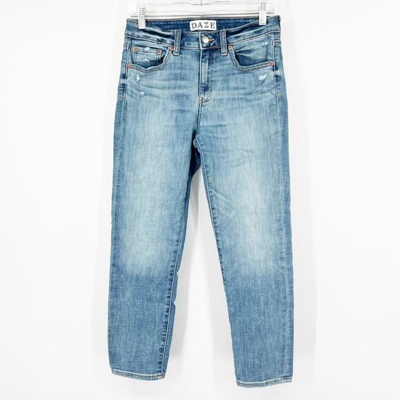 Daze Denim Mid-Rise Straight Leg Jeans - Picture 1 of 9